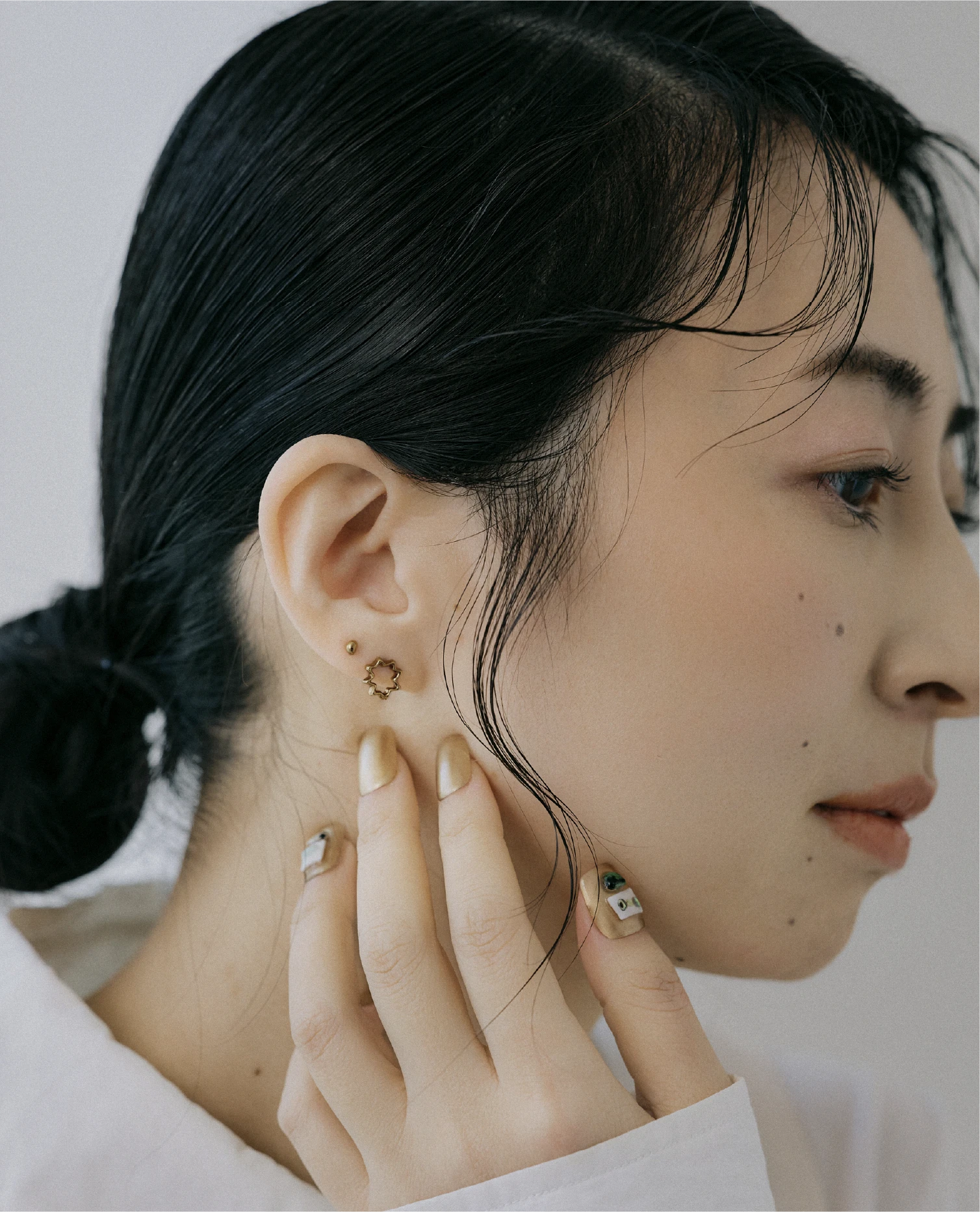 EAR JEWELRY